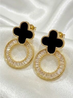 14K Gold Plated Four-leaf Clover Cubic Zirconia Stud Earrings New
